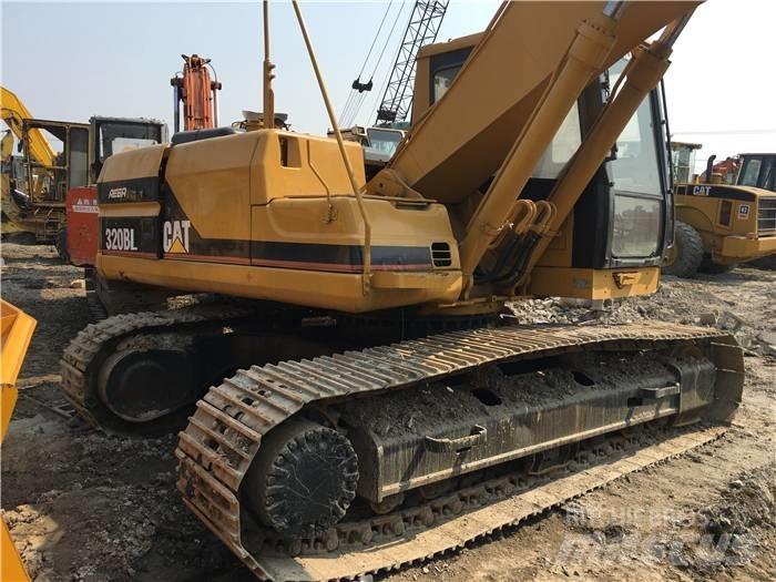 CAT 320 B L Lánctalpas kotrók