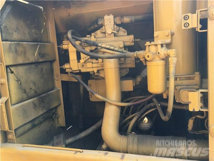 CAT 320 B L Lánctalpas kotrók