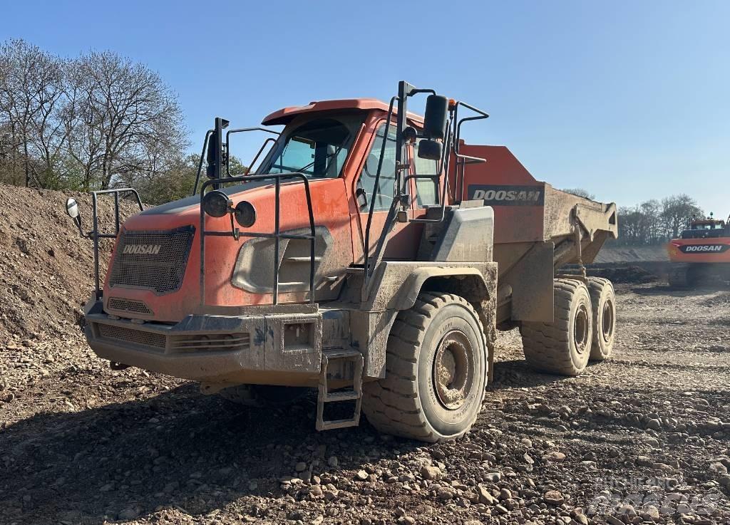 Doosan DA 30 Csuklósdömperek