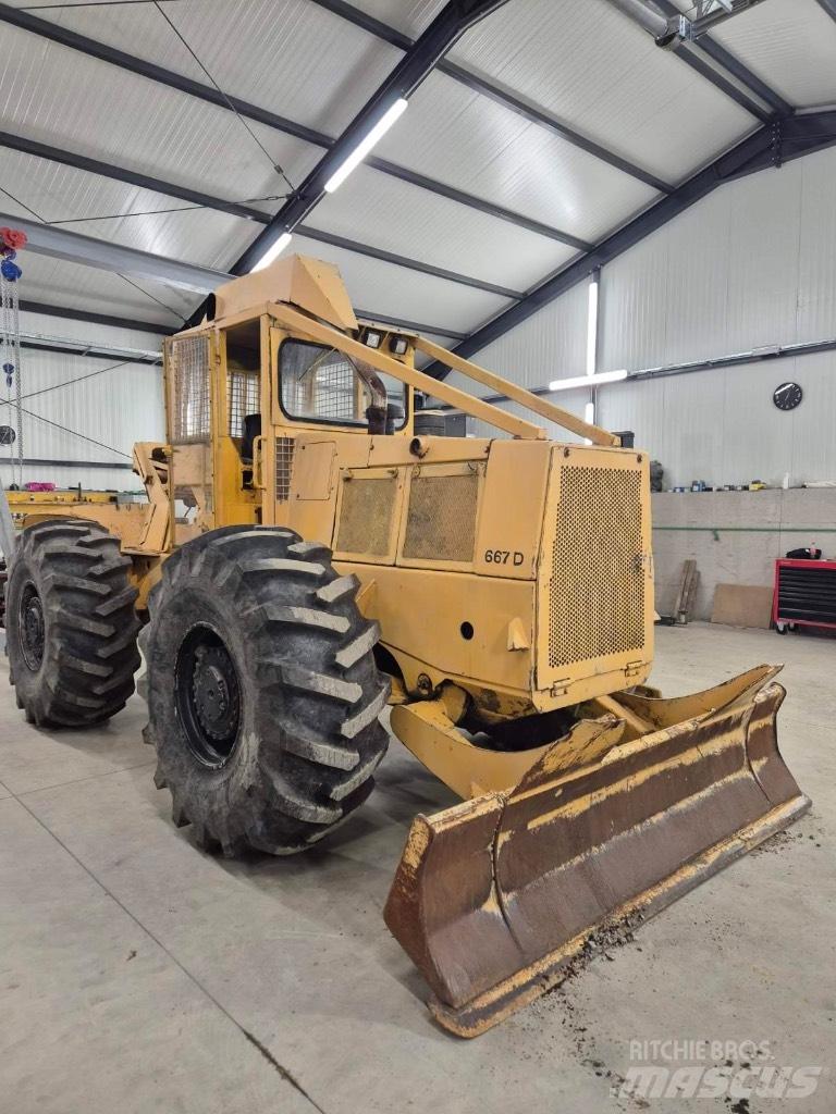 John Deere 667d Erdészeti traktorok