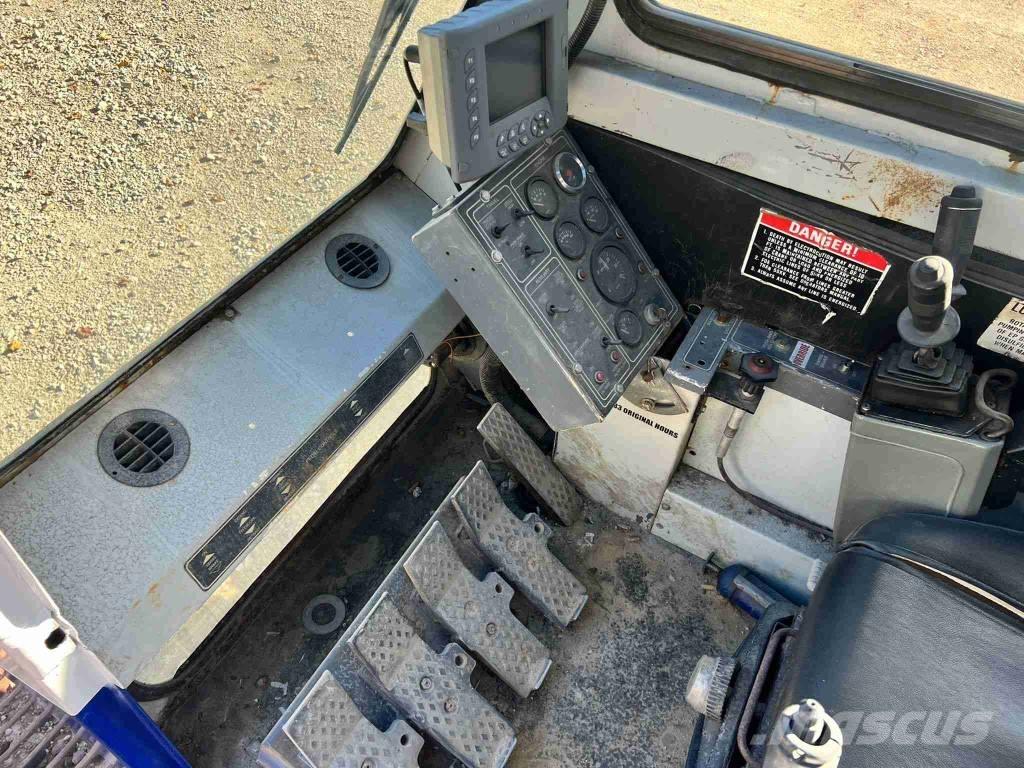 Mantis 10010MX Lánctalpas daruk