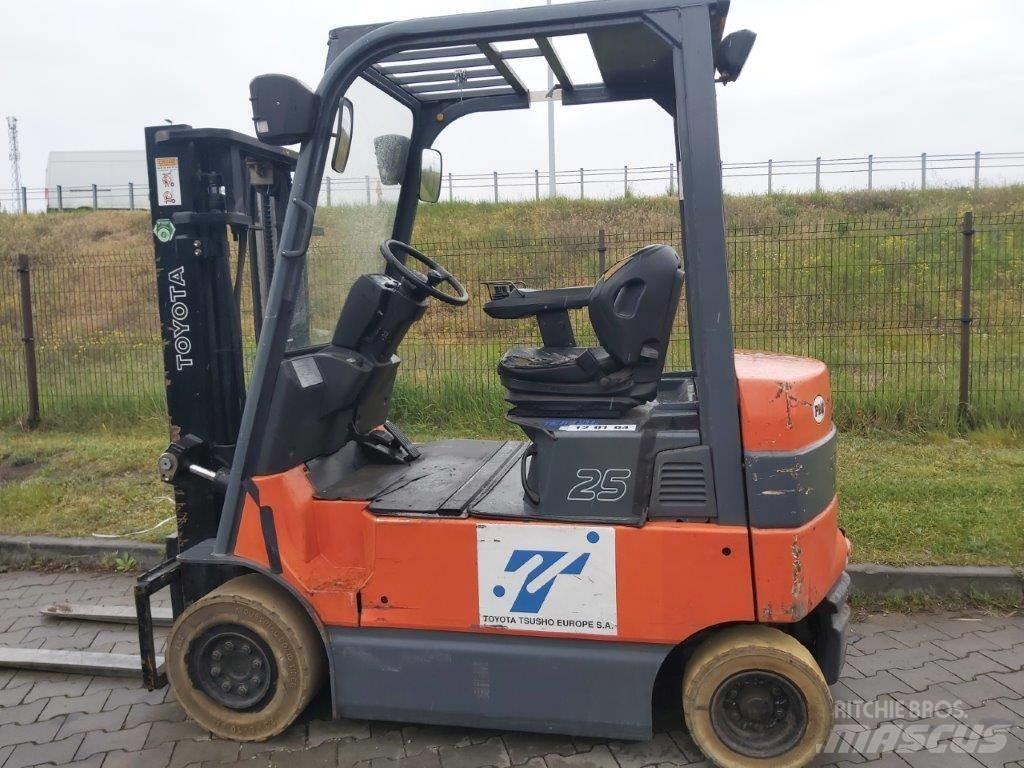 Toyota 7 FB MF 25 Elektromos targoncák