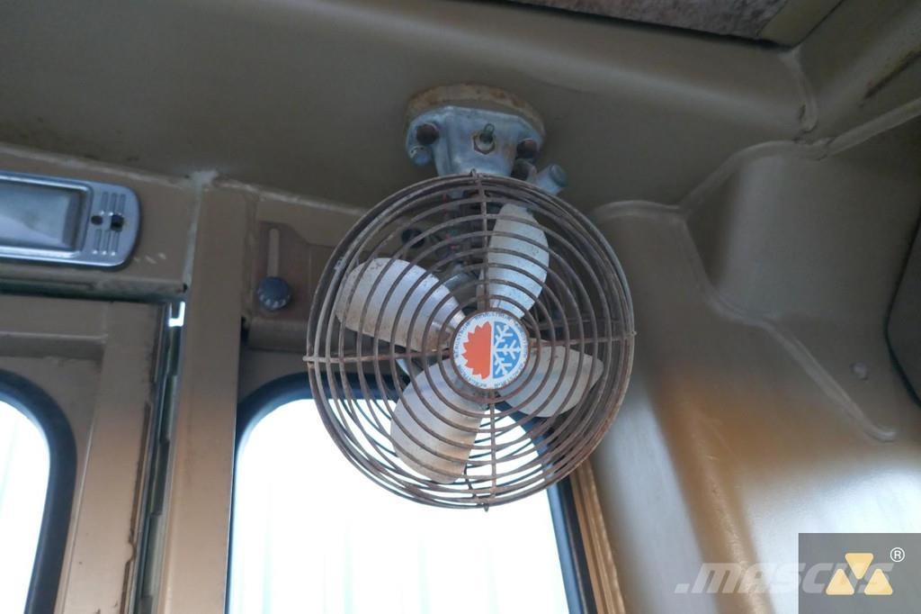 CAT 130G Ex-army Gréderek