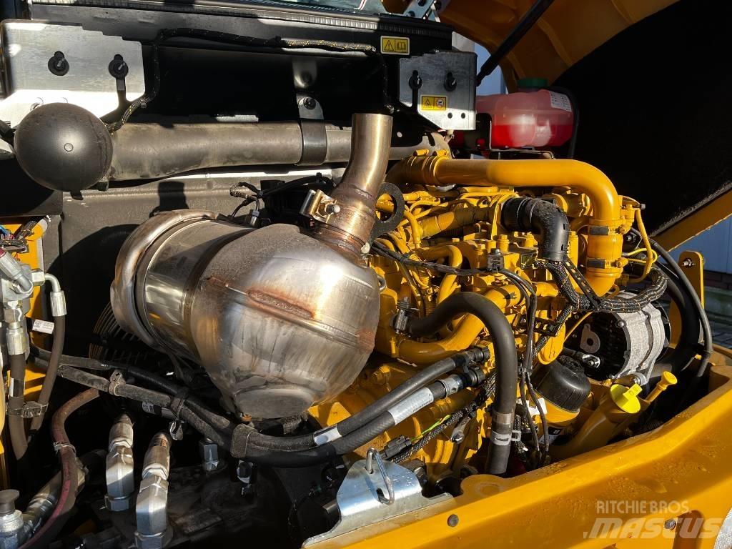 CAT 908 Gumikerekes homlokrakodók