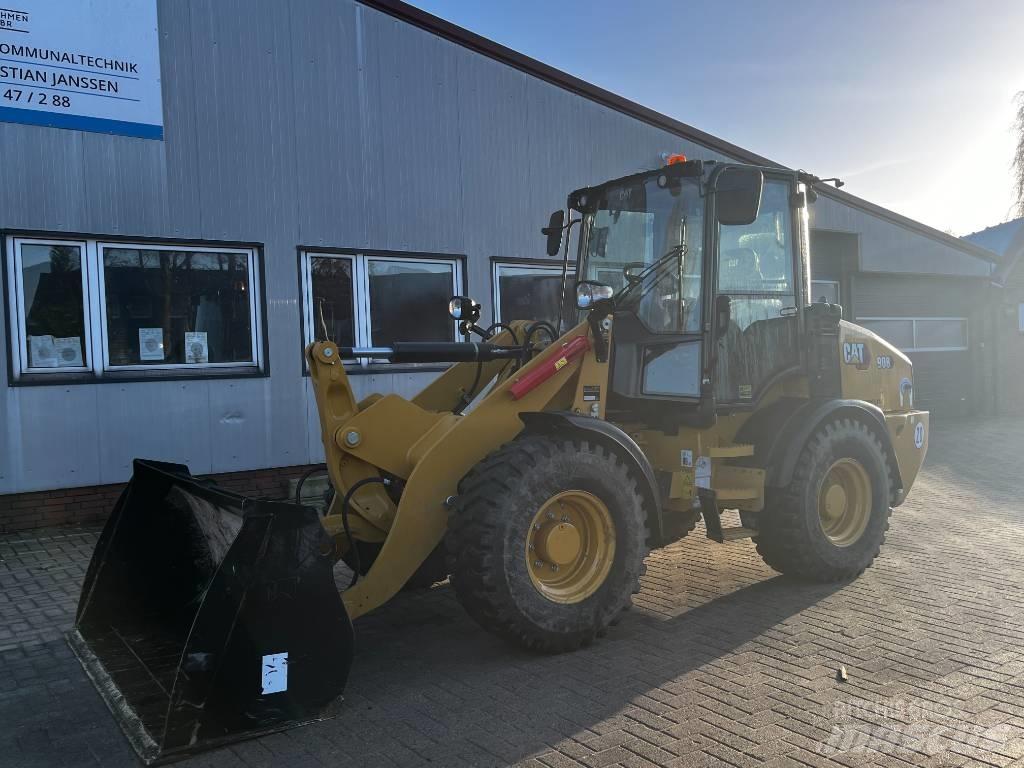 CAT 908 Gumikerekes homlokrakodók