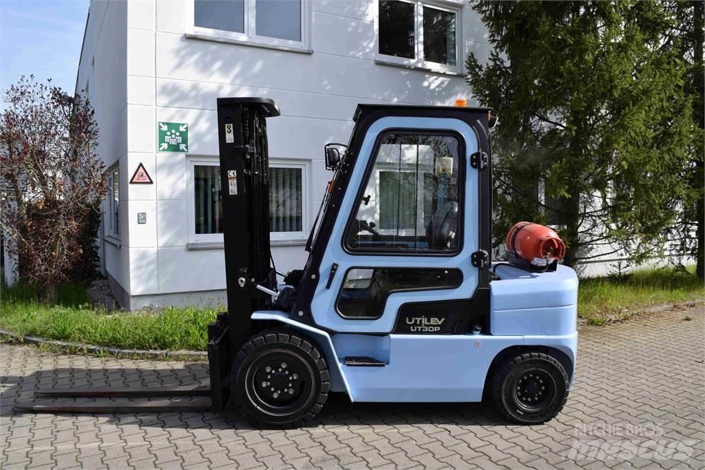 Utilev UT 30 Gázüzemű targoncák