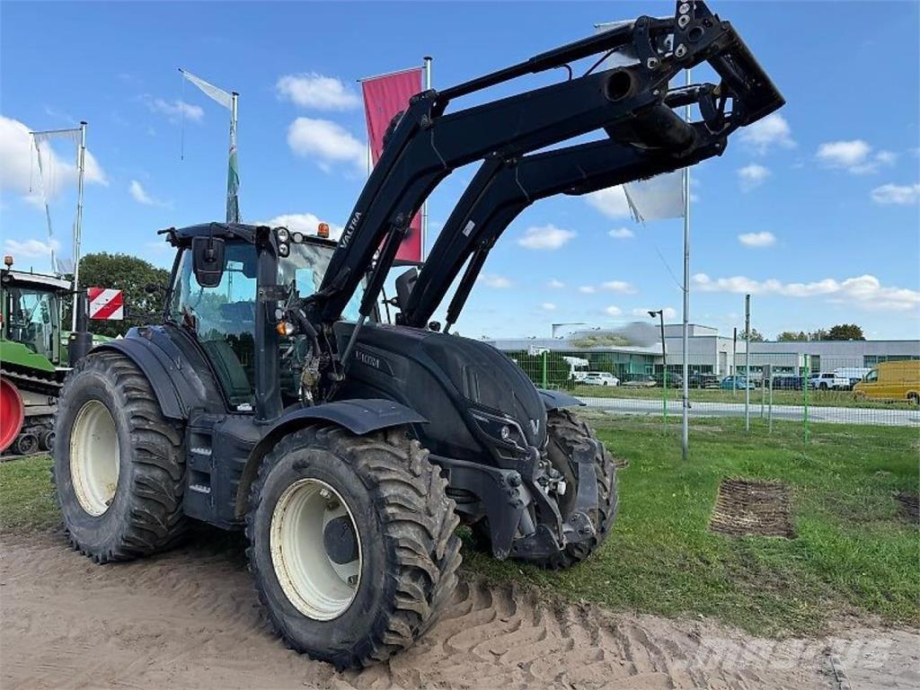 Valtra T 254 Versu Traktorok