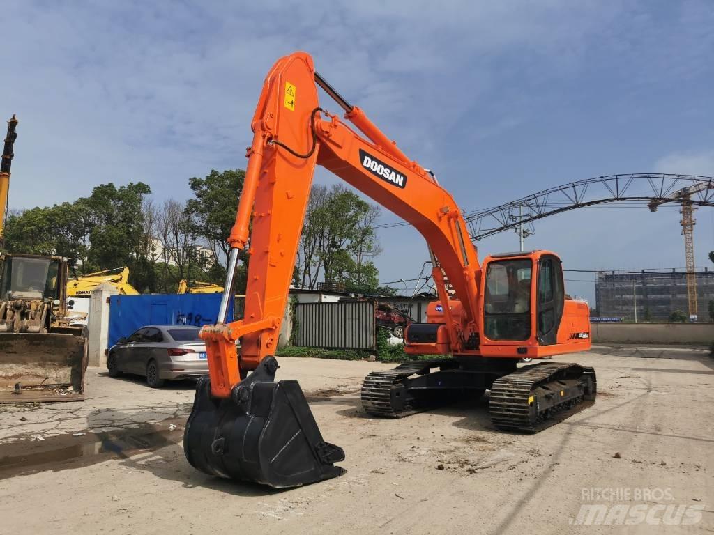 Doosan DX225LC Lánctalpas kotrók