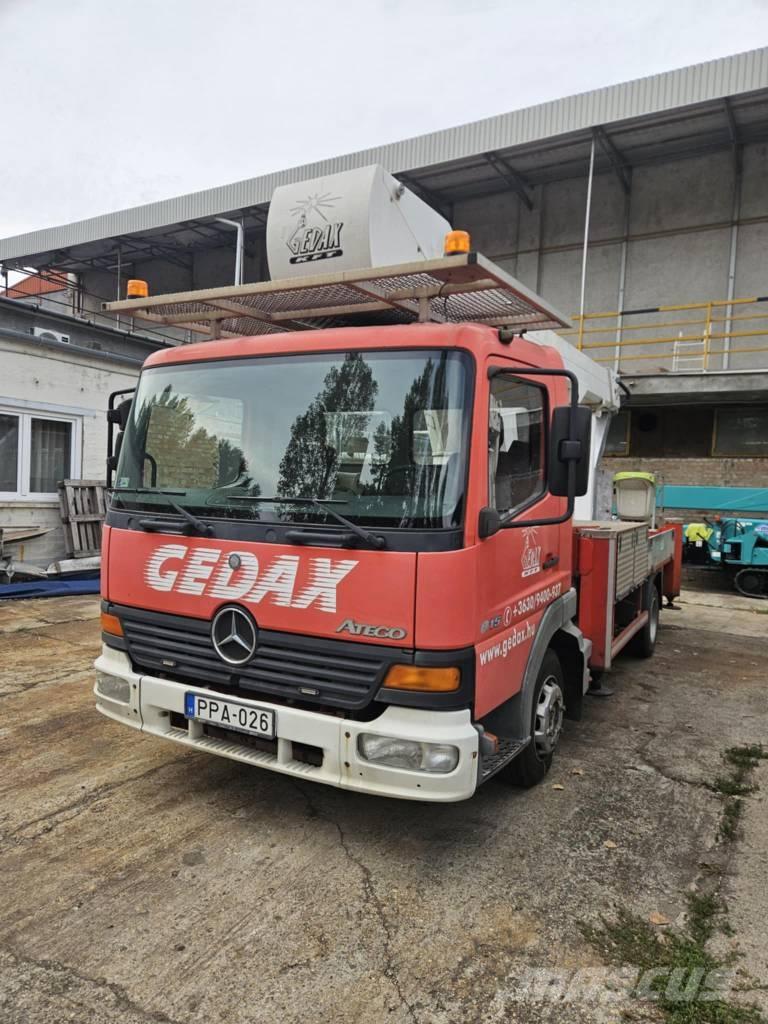 Bison TKA26 Teherautóra szerelt emelők és állványok