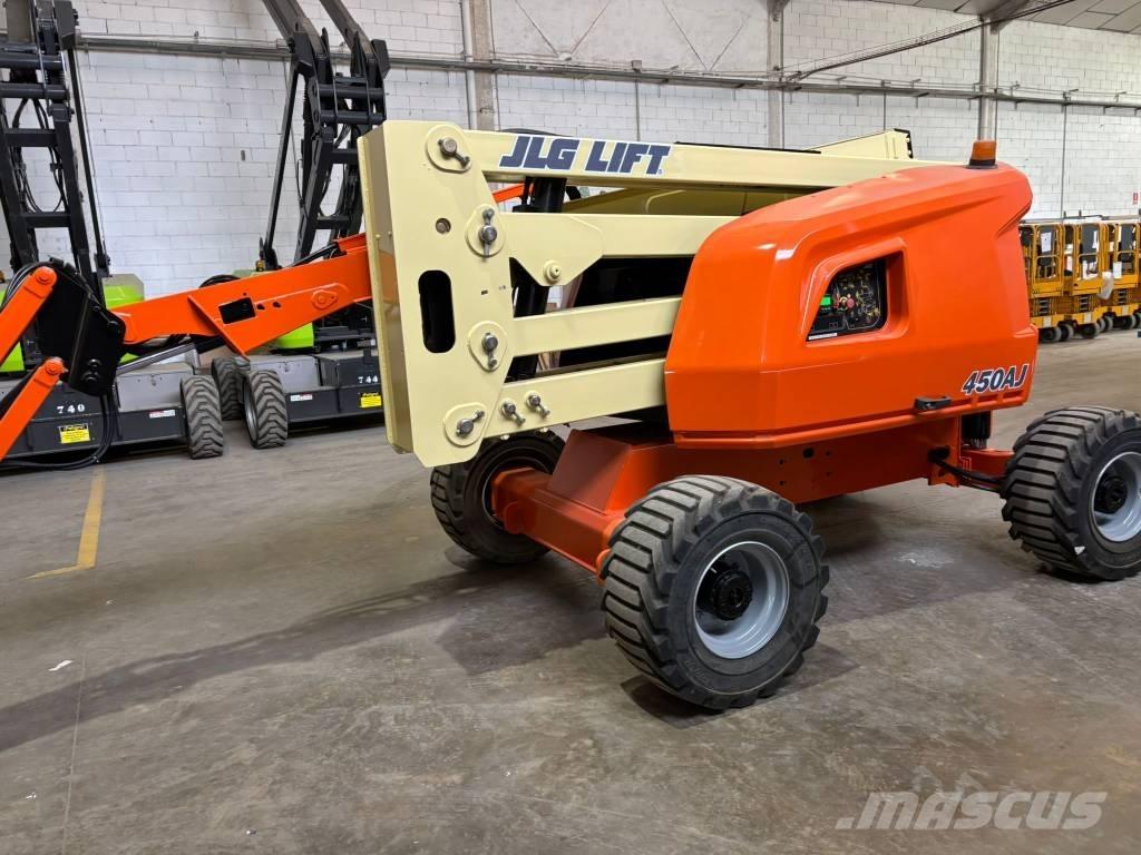 JLG 450 AJ Karos emelők