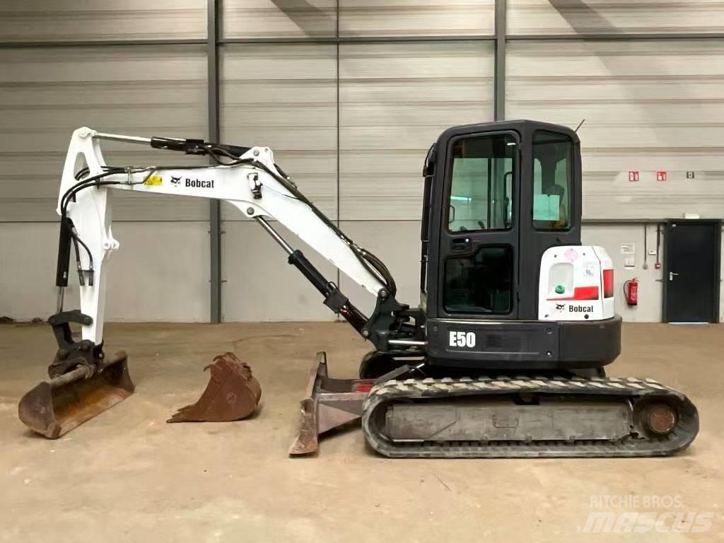 Bobcat E 50 Mini kotrók < 7t