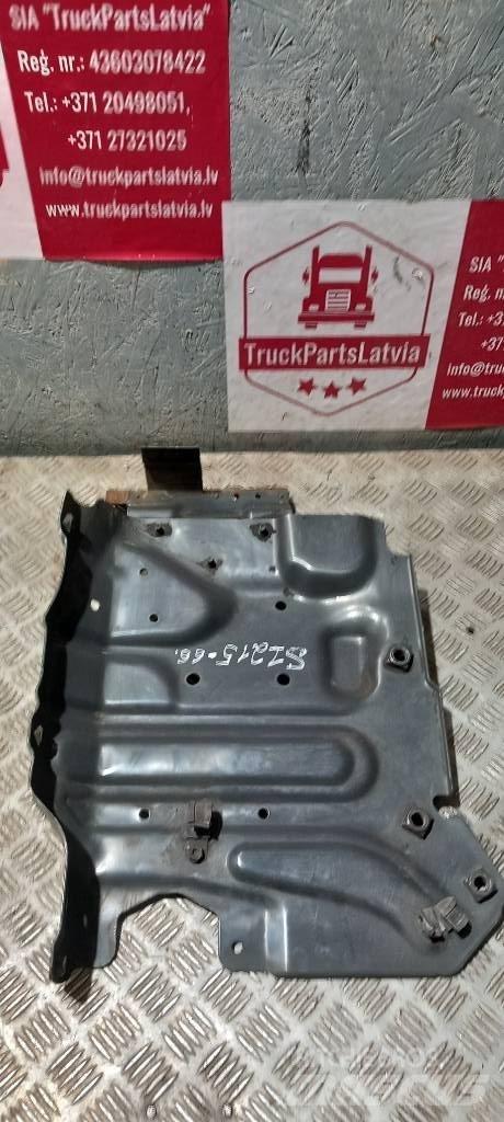 Scania R440  2105660 Vezetőfülke és belső tartozékok