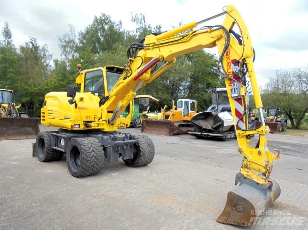 Takeuchi TB 295 W-2 Gumikerekes kotrók