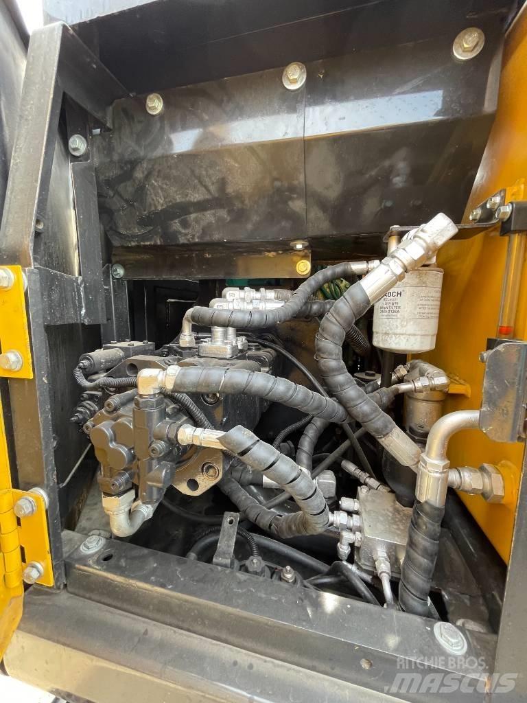 Volvo EC 140 Közepes (midi) kotrók 7 t - 12 t