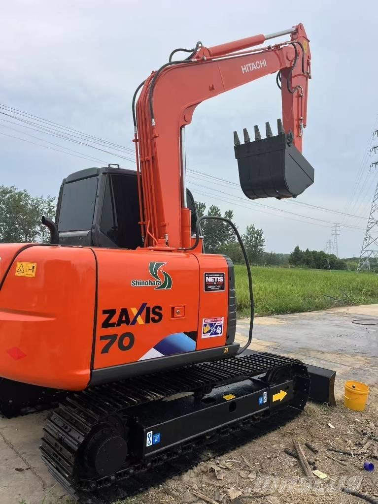 Hitachi ZX 70 Közepes (midi) kotrók 7 t - 12 t