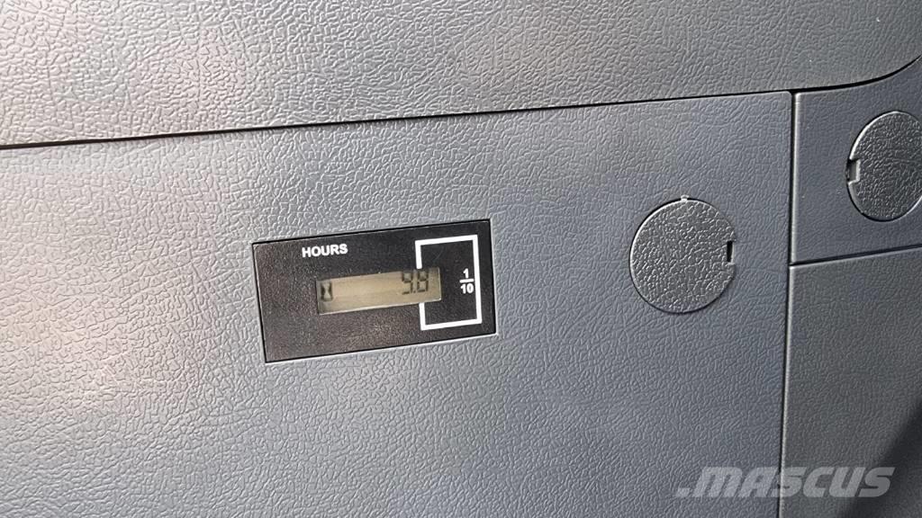 Hyundai HX 140 AL Lánctalpas kotrók