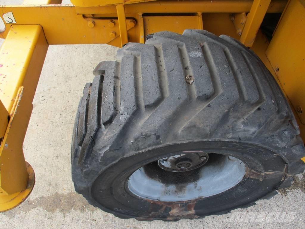 JLG 3394 RT (535) Ollós emelők