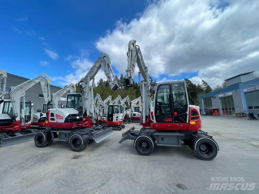 Takeuchi TB 370W Gumikerekes kotrók