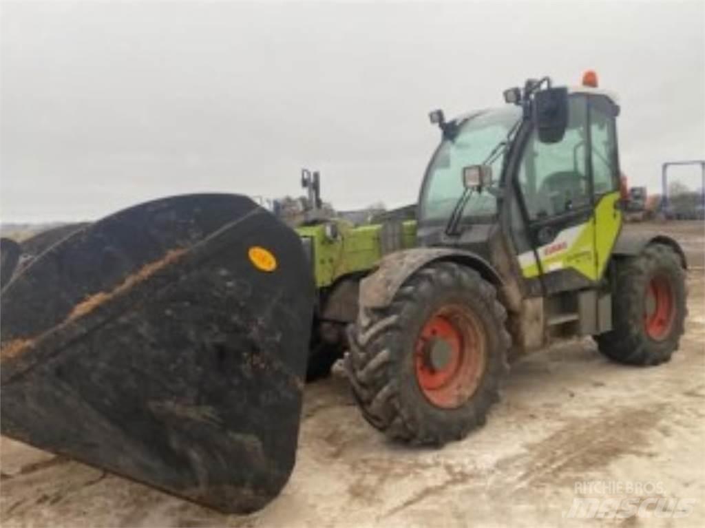 CLAAS 732 Teleszkópos mezőgazdasági rakodók