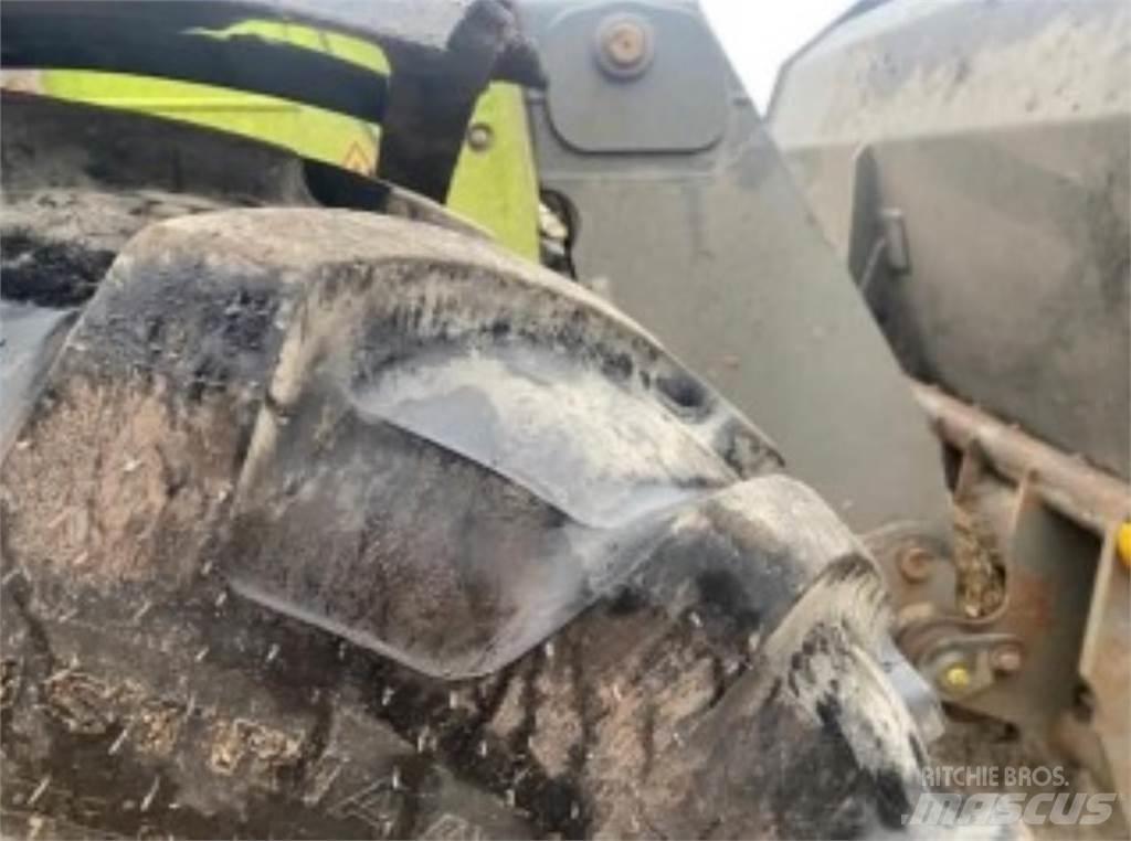 CLAAS 732 Teleszkópos mezőgazdasági rakodók
