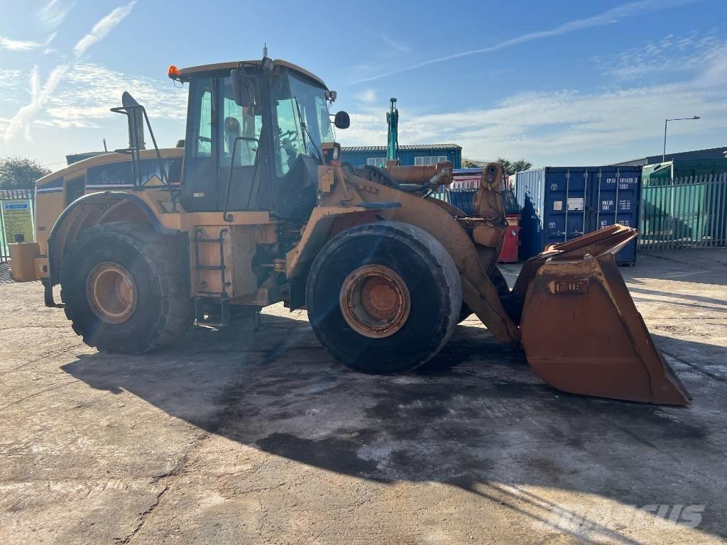 CAT 966 H Gumikerekes homlokrakodók