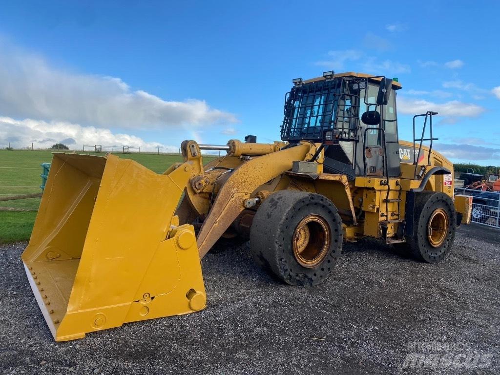 CAT 950 H Gumikerekes homlokrakodók
