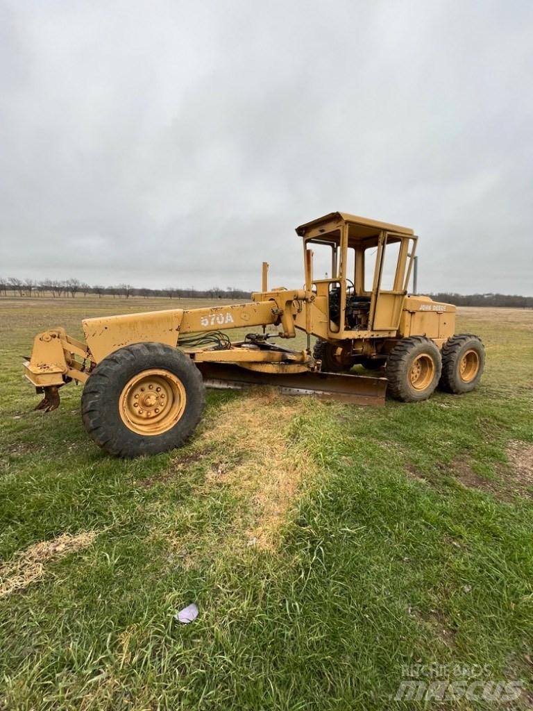 DEERE 570A Gréderek