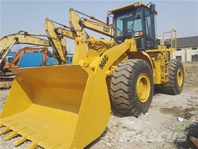 CAT 966 G Gumikerekes homlokrakodók
