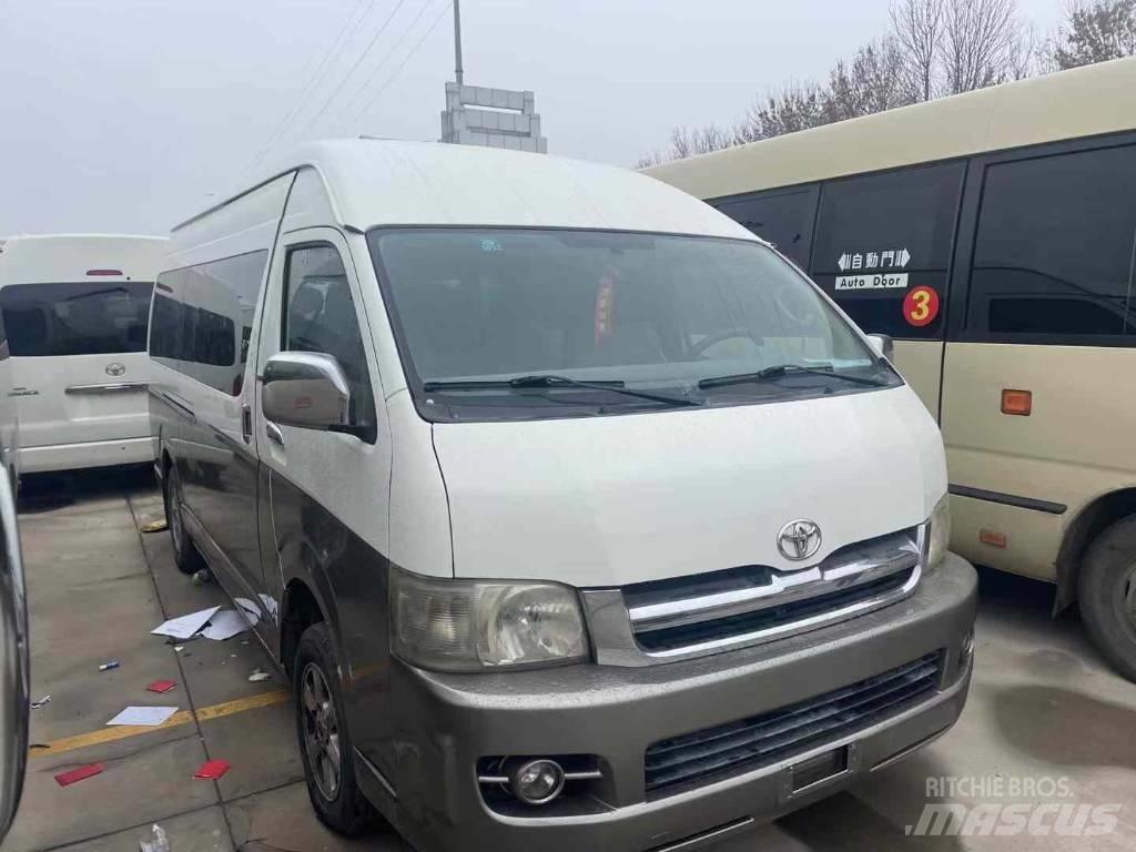 Toyota Hiace Távolsági buszok