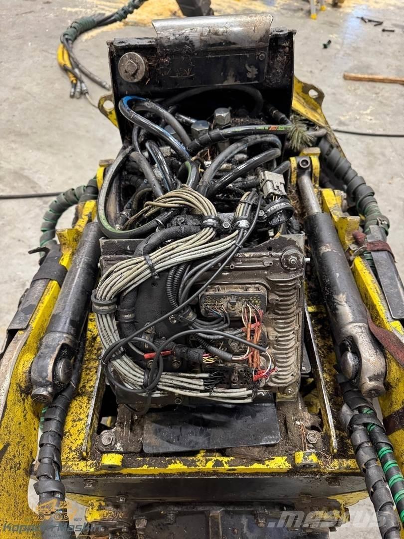 John Deere H415 Betakarító fejek