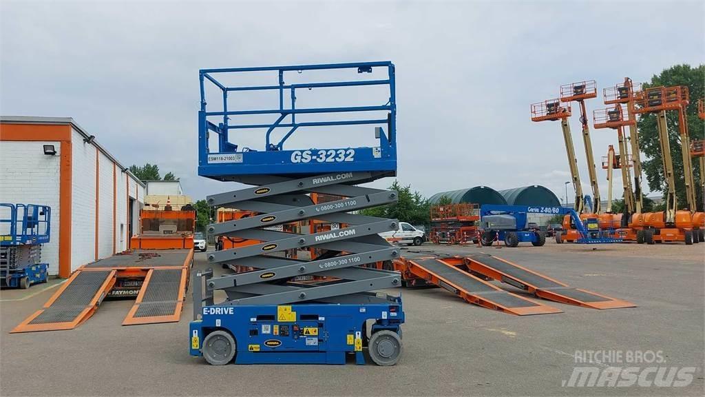 Genie GS3232 Ollós emelők