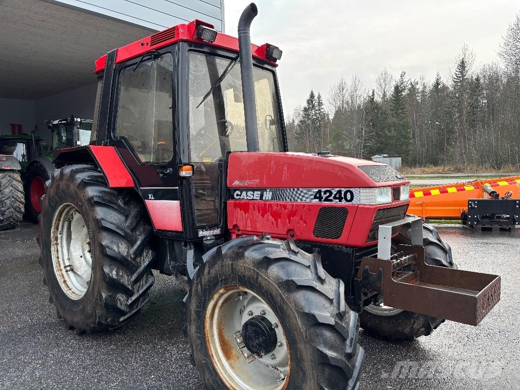 Case IH 4240-4 XL Traktorok