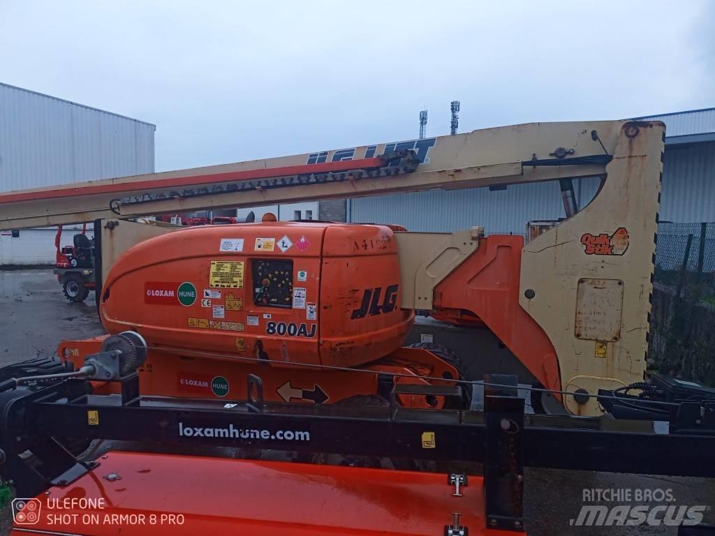 JLG 800 AJ Karos emelők