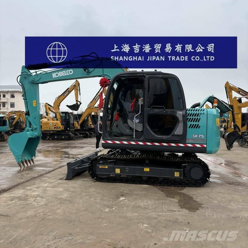 Kobelco SK 75 Közepes (midi) kotrók 7 t - 12 t