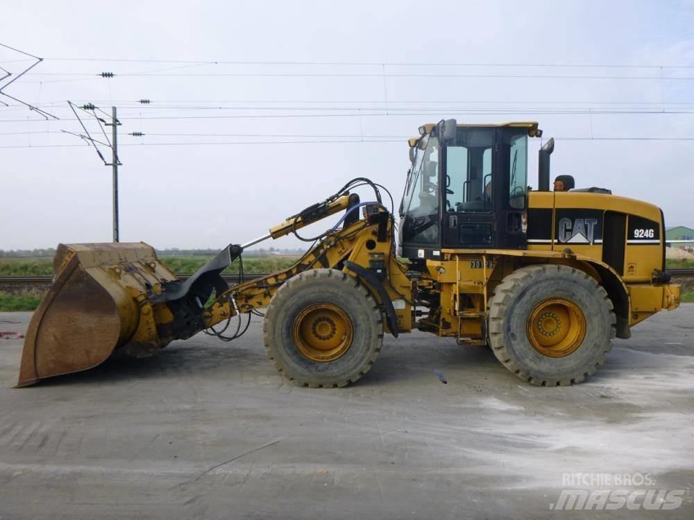 CAT 924 G HL Gumikerekes homlokrakodók