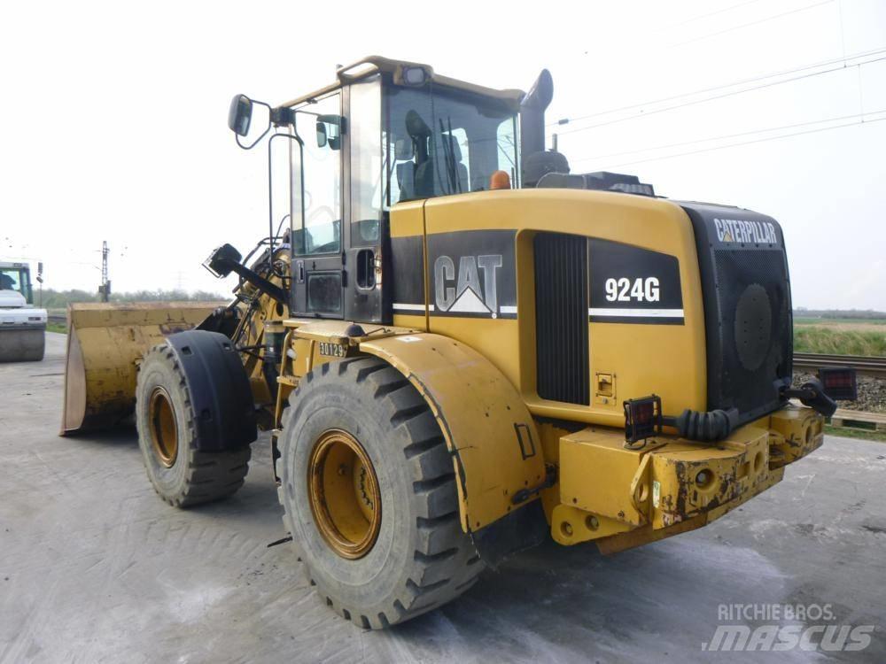 CAT 924 G HL Gumikerekes homlokrakodók
