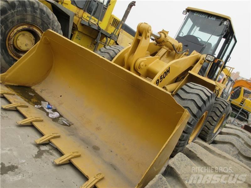CAT 950 H Gumikerekes homlokrakodók