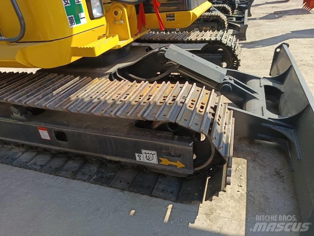 Komatsu PC 70 Lánctalpas kotrók