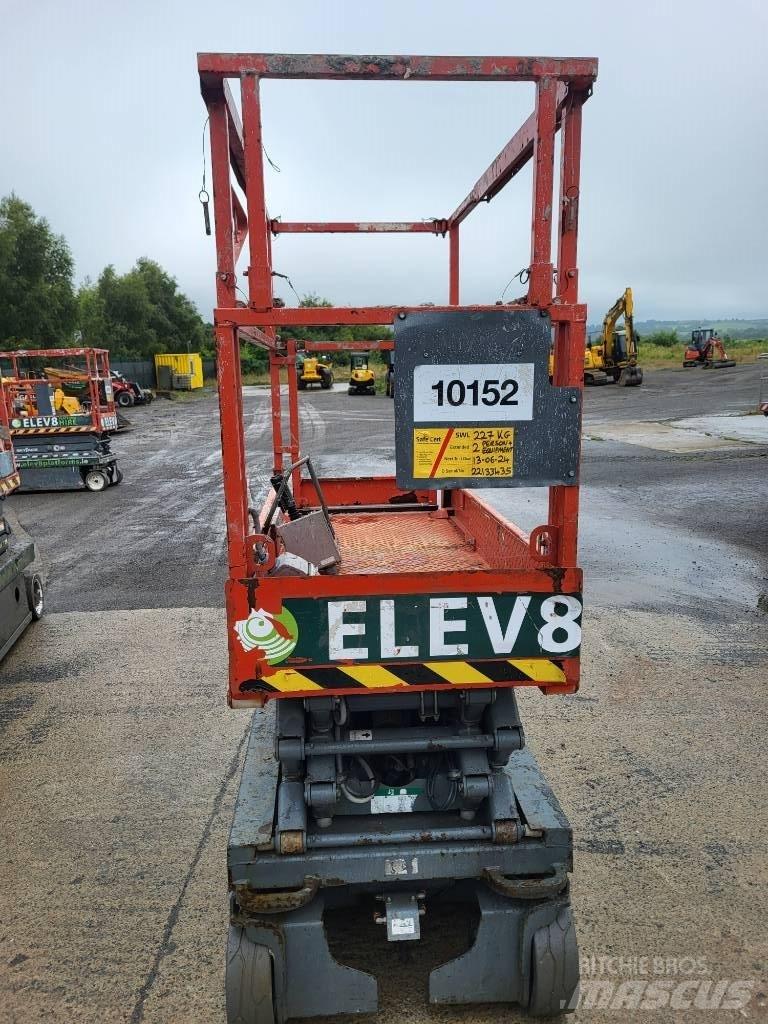 SkyJack 32/19 Ollós emelők