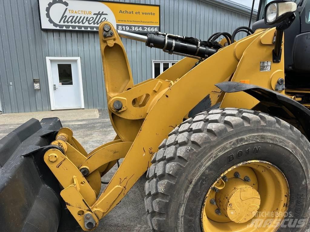 CAT 914 M Gumikerekes homlokrakodók