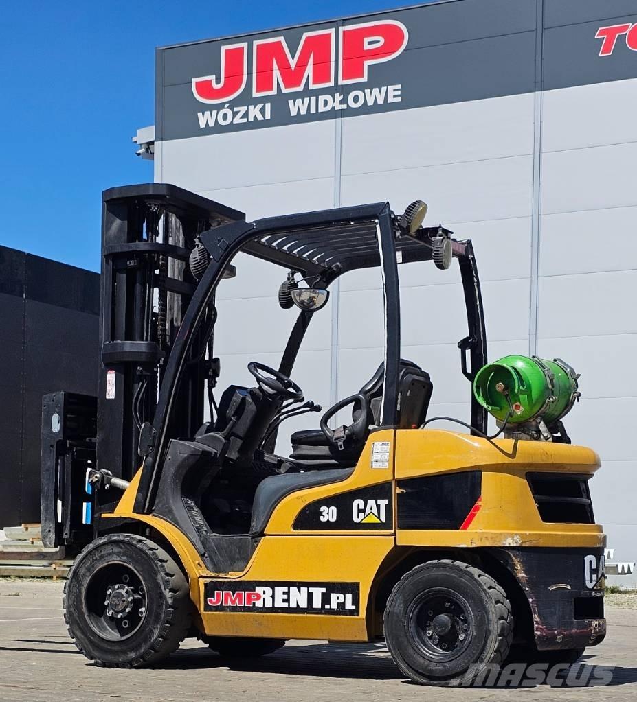 CAT GP 30 N Gázüzemű targoncák