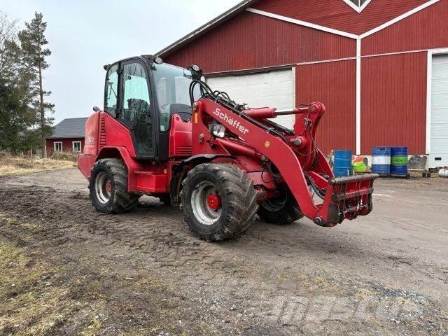 Schäffer 5370Z Gumikerekes homlokrakodók