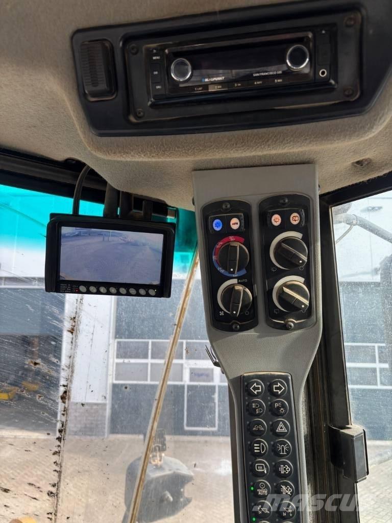 CAT 950 K Gumikerekes homlokrakodók