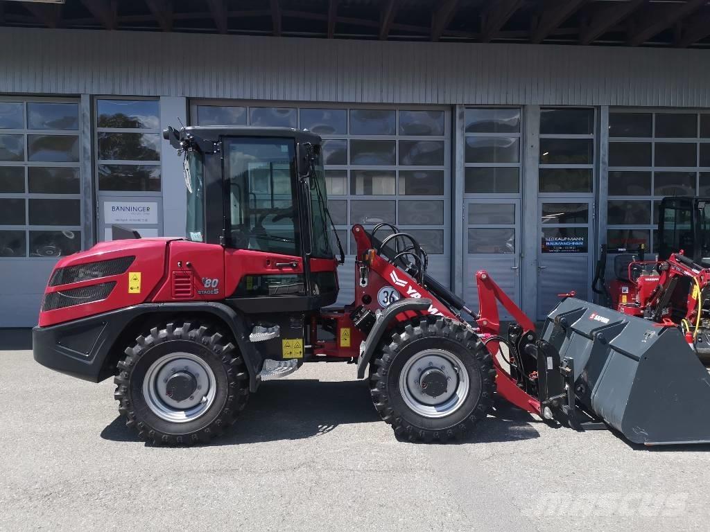 Yanmar V80 Gumikerekes homlokrakodók
