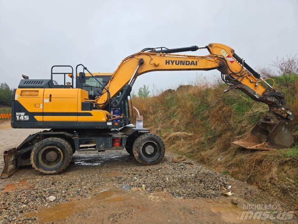 Hyundai HW 145 Gumikerekes kotrók