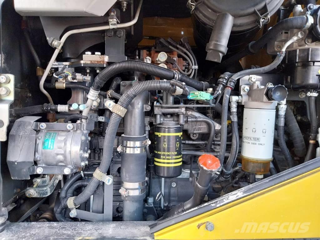 Komatsu WA270-7 Gumikerekes homlokrakodók