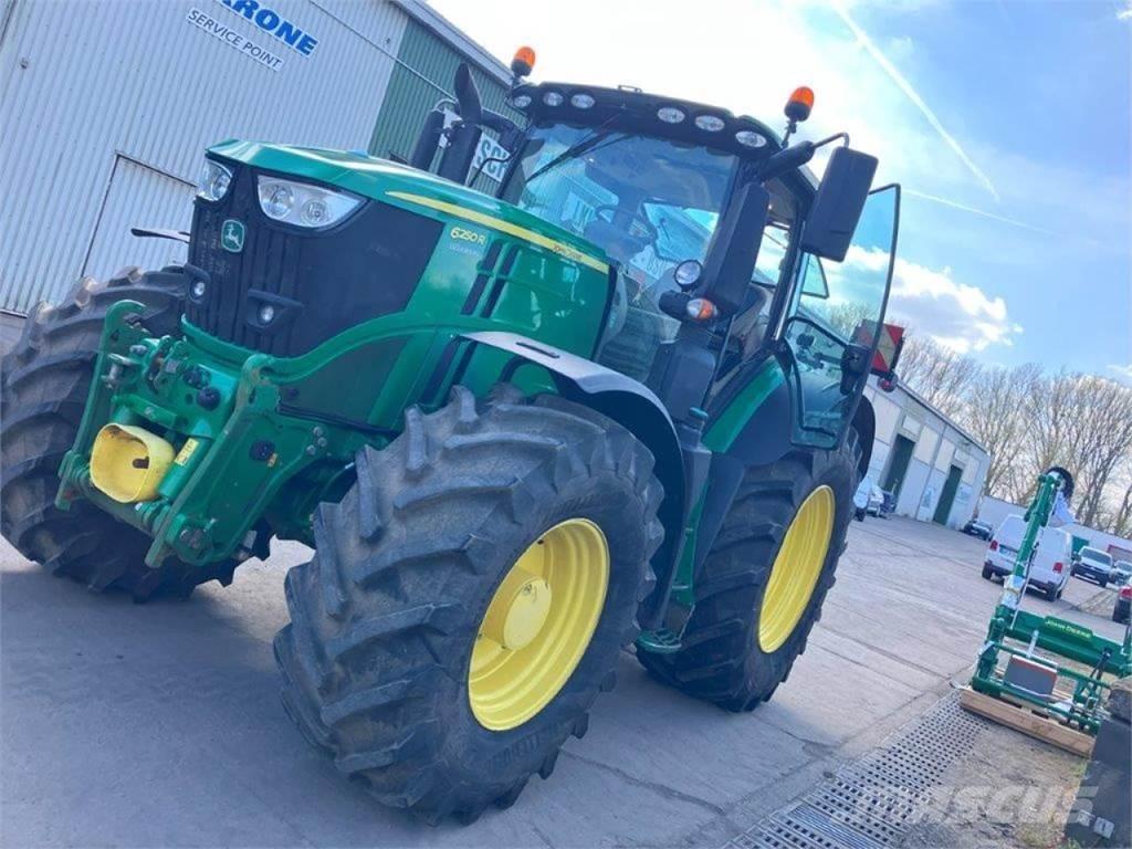 John Deere 6250R Traktorok