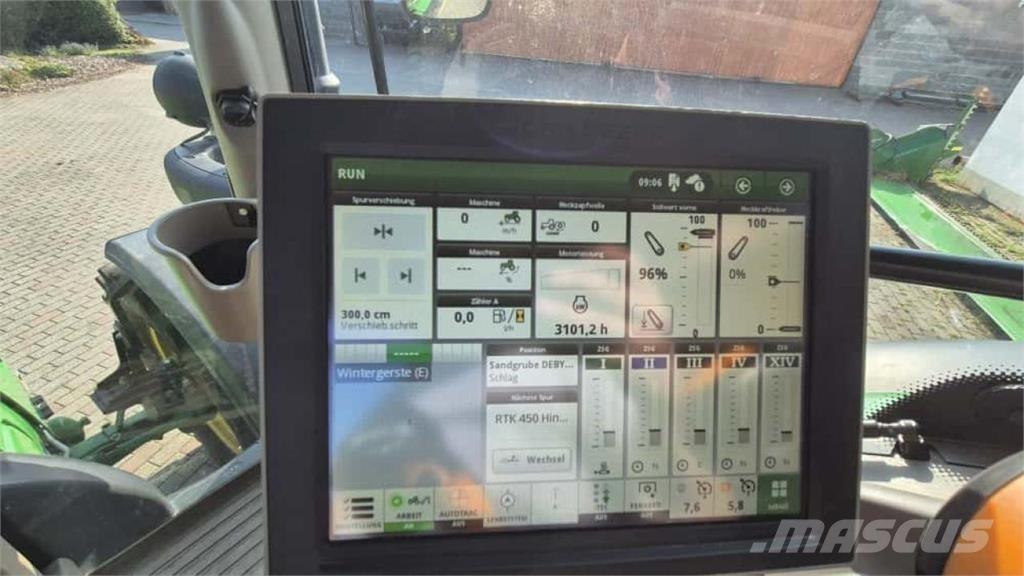John Deere 6130R Traktorok