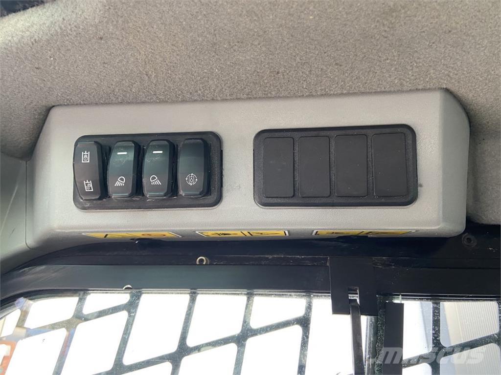 CAT 226 D3 (5867) Kompaktrakodók