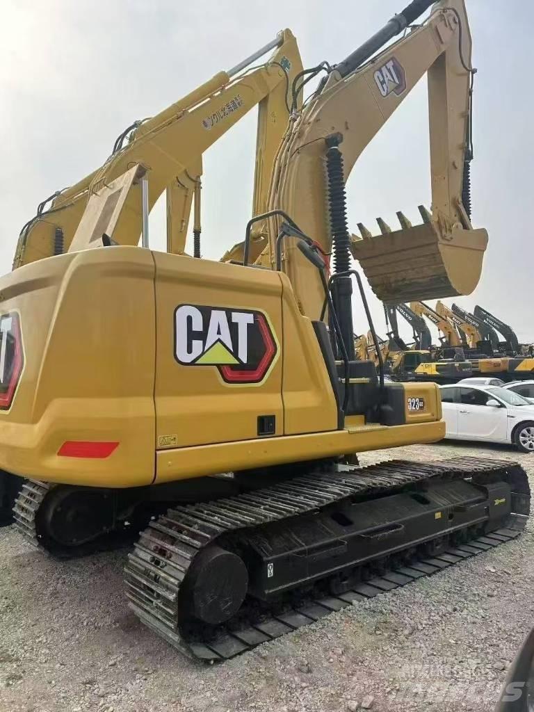 CAT 323 Lánctalpas kotrók
